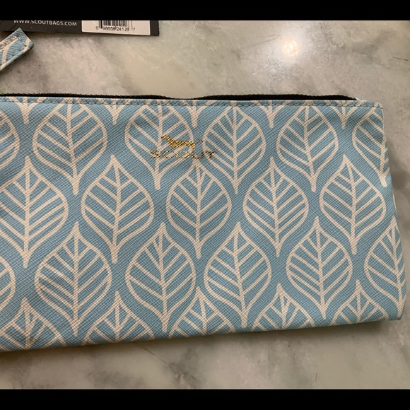 Kate Spade Scout Wristlet - Picture 2 of 6